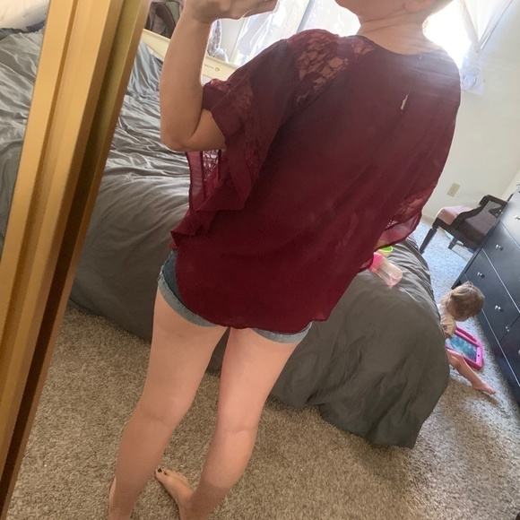 Medium Burgundy Sheer Blouse (710) - Picture 3 of 8